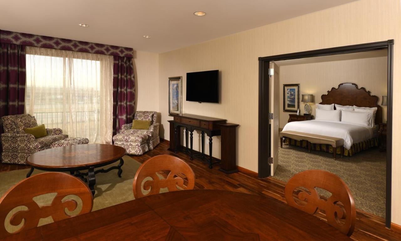 Woolley'S Classic Suites Denver Airport Aurora Esterno foto